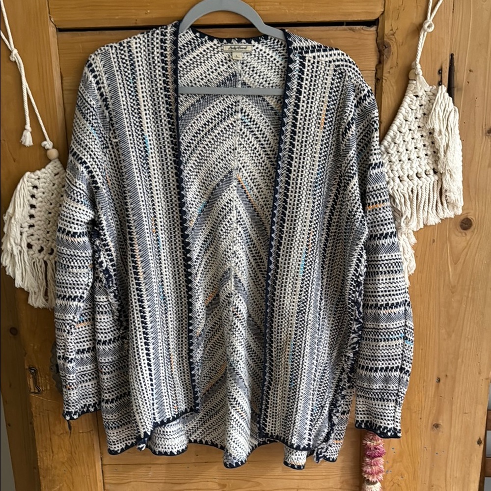 Lucky Brand navy and White Open-Front blanket style Cardigan large